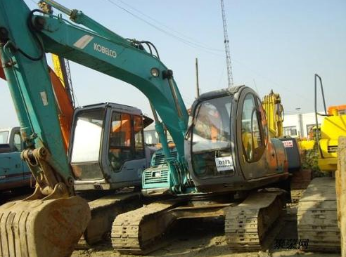 挖掘機陷車，你需要了解以下方法