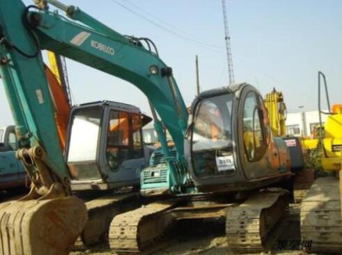 挖掘機(jī)陷車，你需要了解以下方法